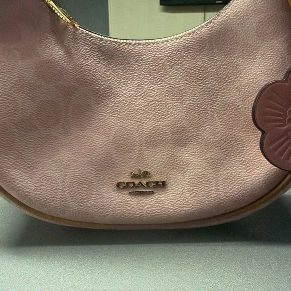 Coach Emily Shoulder Bag Signature Canvas Powder Pink CDW86 Floral Charm NWT - Picture 2 of 9